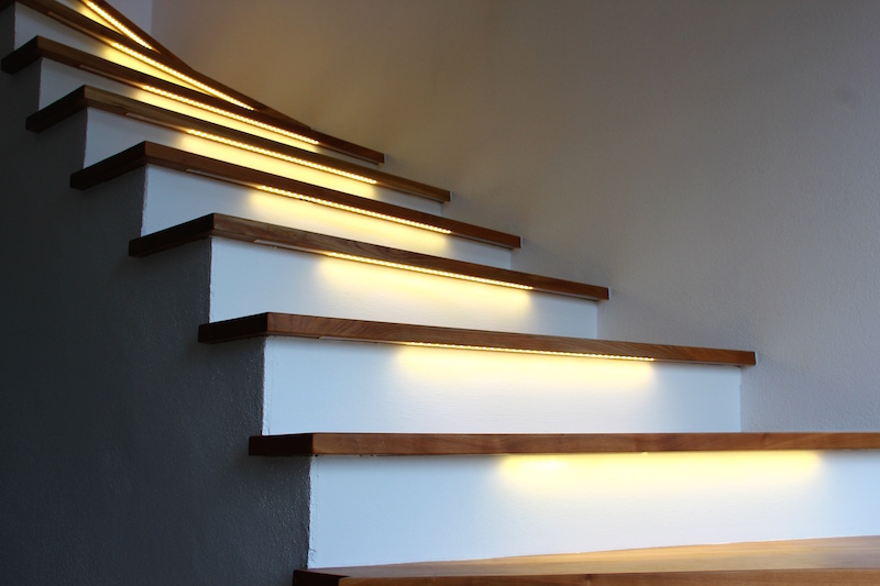 Cómo utilizar las tiras de LED para decorar tu casa